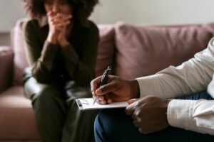 CBD and Therapy: Can it Enhance the Effectiveness of Anxiety Treatment?